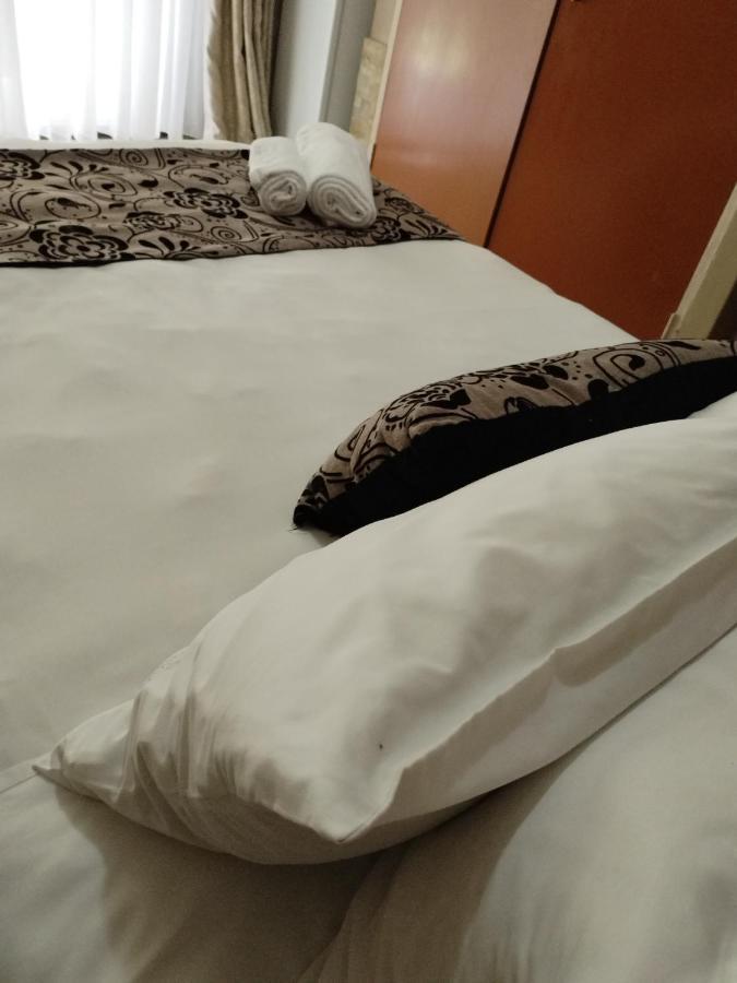 Ditsaleng Bed&Breakfast Vanderbijlpark Bagian luar foto