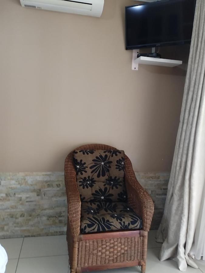 Ditsaleng Bed&Breakfast Vanderbijlpark Bagian luar foto