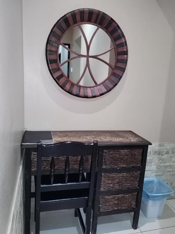 Ditsaleng Bed&Breakfast Vanderbijlpark Bagian luar foto